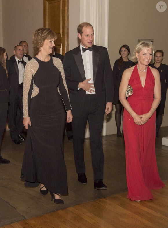 Ann Chalmers, Julia Samuel - Le prince William, duc de Cambridge, assiste au dîner du 21ème anniversaire de l'association caritative "Child Bereavement UK", qui aide les familles à se reconstruire après la perte de leur enfant. Londres, le 15 octobre 2015 