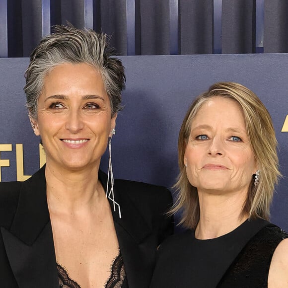 Jodie Foster, Aleaxandra Hedison - Photocall de la 30ème cérémonie Screen Actors Guild Awards à Los Angeles, le 24 février 2024. 