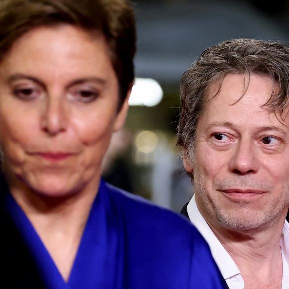 Sa maman, la journaliste Nicole Zand, est morte le 23 février 2024 à Paris.
Mathieu Amalric - Montée des marches du film "Vers un avenir radieux (Il sol dell'avvenire)" lors du 76e Festival de Cannes. Le 24 mai 2023 © Jacovides-Moreau / Bestimage