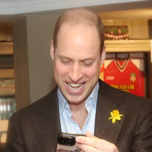 Le prince William, prince de Galles, visite le Turf Pub près de Wrexham, le 1er mars 2024. 