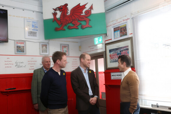 Le prince William, prince de Galles, visite le Turf Pub près de Wrexham, le 1er mars 2024. 