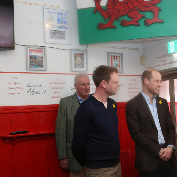 Le prince William, prince de Galles, visite le Turf Pub près de Wrexham, le 1er mars 2024. 