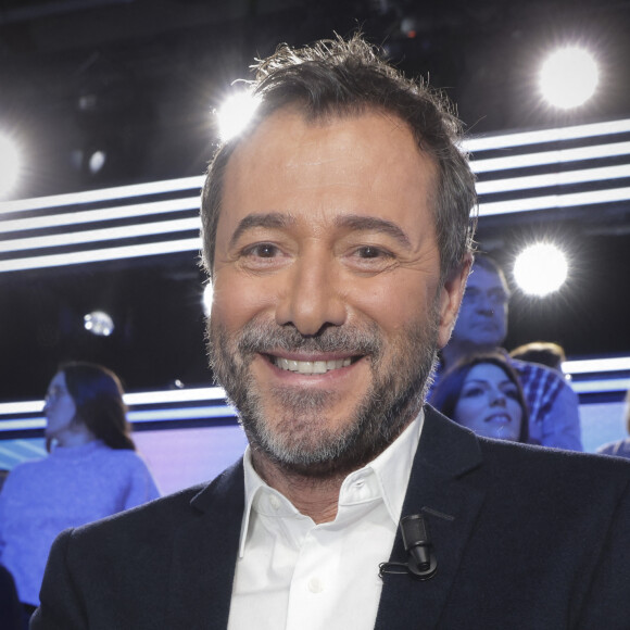 Exclusif - Bernard Montiel - Sur le plateau de l'émission TPMP (Touche Pas à Mon Poste) présentée en direct par C.Hanouna et diffusée sur C8 - Paris le 27/02/2024 - © Jack Tribeca / Bestimage