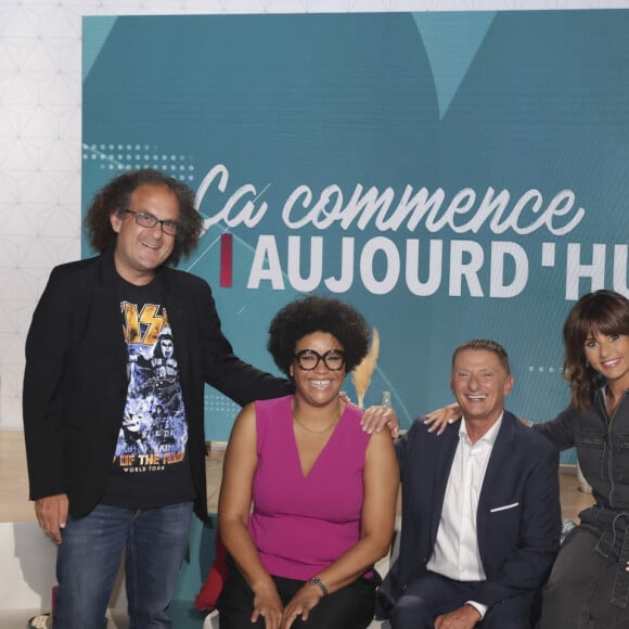 Exclusif - Laurent Karila, Amina Yamgnane, Marc Geiger, Faustine Bollaert - - La nouvelle saison de l'émission "ça commence aujourd'hui" sur France 2. Paris le 1er septembre 2023. © Jack Tribeca / Bestimage