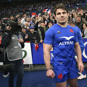 joie des joueurs de l equipe de France en fin de match Antoine Dupont (Fra) - Tournoi des VI Nations "France - Pays de Galles (41-28)" au Stade de France à Saint-Denis, le 18 mars 2023.
