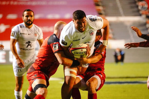 Des photos qui ont fait fondre les abonnés d'Emmanuel Meafou

Emmanuel Meafou (Toulouse) - Match de rugby "RC Toulon vs Toulouse" à Toulon - Top 14. Le 8 mai 2021 Norbert Scanella / Panoramic / Bestimage