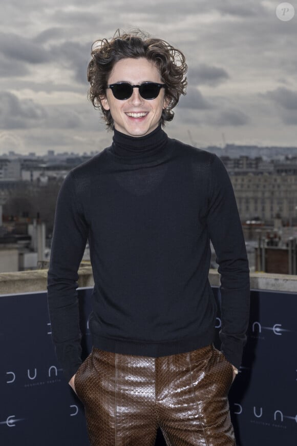 Timothée Chalamet lors du photocall du film "Dune, deuxième partie" à l'hôtel Shangri-La à Paris, France, le 12 février 2024. © Olivier Borde/Bestimage 