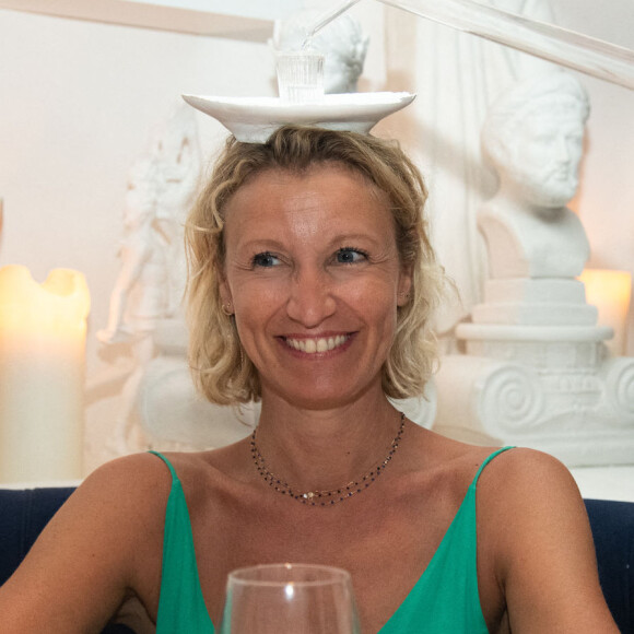 Exclusif - Alexandra Lamy - People dînent au restaurant "Gioia" avant de faire la fête au VIP Room à Saint-Tropez le 28 juillet 2022. © Hippolyte Hamonet/Bestimage 