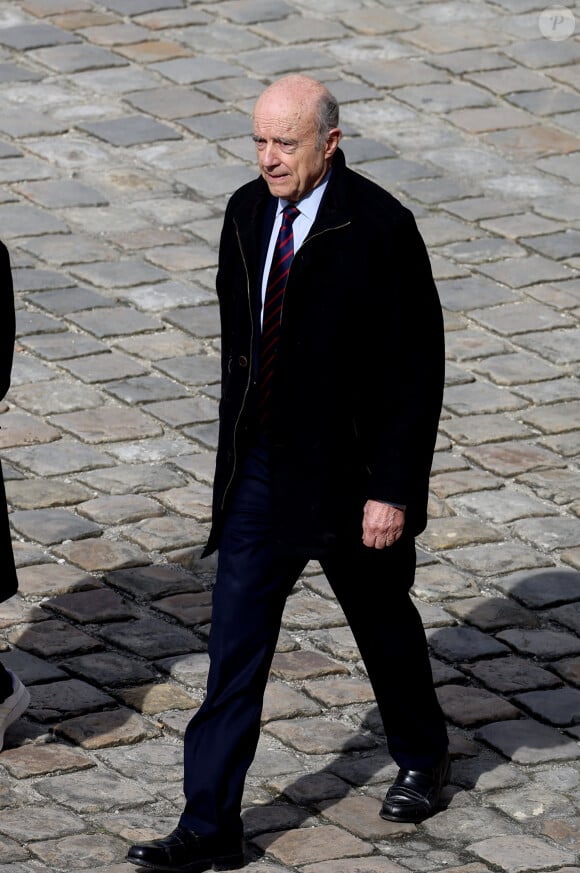 Alain Juppé lors de l'hommage national pour l'amiral Philippe de Gaulle dans la cour d'honneur de l'Hôtel national des Invalides à Paris le 20 mars 2024. © Dominique Jacovides / Bestimage 