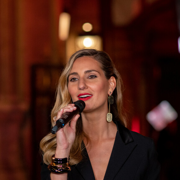 Marie Portolano - Photocall du défilé Etam Live Show 2021 à l'Opéra Garnier à Paris le 4 octobre 2021. © Tiziano Da Silva / Bestimage 