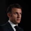 "Certains aimeraient avoir des biceps..." : Emmanuel Macron accusé d'avoir fait retoucher ses photos, le débat fait rage !