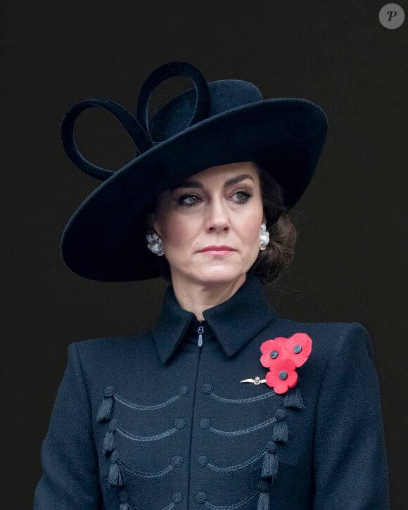 Kate Middleton a annoncé être atteinte d'un cancer.
Catherine Kate Middleton, princesse de Galles - La famille royale honore les disparus des deux guerres mondiales lors de la cérémonie Remembrance Sunday.