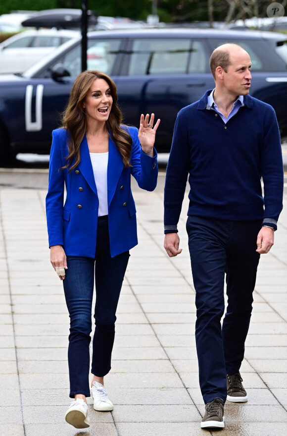 Le prince William, prince de Galles, et Catherine (Kate) Middleton, princesse de Galles, au centre sportif national de Bisham Abbey à Marlow, à l'occasion de la Journée mondiale de la Santé mentale, le 12 octobre 2023.