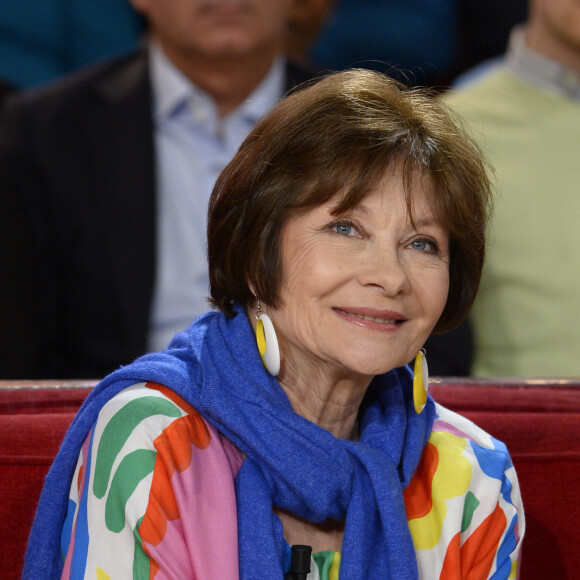 Macha Méril - Enregistrement de l'émission "Vivement dimanche" à Paris le 5 mars 2014 et qui sera diffusée le 9 Mars. L'actrice Macha Méril (née princesse Maria-Magdalena Wladimirovna Gagarina), âgée de 73 ans, invitée sur le plateau de "Vivement dimanche" à l'occasion de la sortie de son nouveau livre, "L'amour dans tous ses états", a révélé qu'elle était amoureuse du célèbre musicien Michel Legrand, âgé de 82 ans, auteur de nombreuses musiques de films, tels que "Les parapluies de Cherbourg" de Jacques Demy et qu'ils allaient se marier très prochainement.