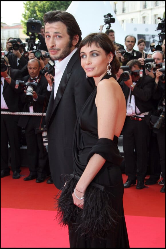 L'acteur l'avait également soutenue, après qu'elle ait révélé avoir été victime d'inceste.
Emmanuelle Béart et Michaël Cohen au Festival de Cannes