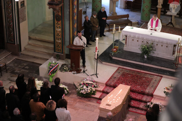 Hadrien Augier - Obsèques de Sylvain Augier en l'église de Sommières, petite commune du Gard le 28 mars 2024. L'ancien présentateur de La Carte au trésor est décédé brutalement à 68 ans le samedi 16 mars à son domicile de Lecques. © Franz Chavaroche/Nice-Matin/Bestimage