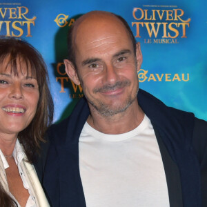 C'est avec Anne qu'il partage sa vie
Bernard Campan, sa femme Anne Campan et leurs enfants Nina Campan et Loan Campan - Première de la comedie musicale "Oliver Twist la Musicale" à la salle Gaveau à Paris, France, le 26 septembre 2016. © Giancarlo Gorassini/Bestimage