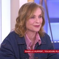 "J'en attendais plus" : Isabelle Huppert déçue par l'intensité des huées sur scène pour sa dernière pièce, elle en redemande !