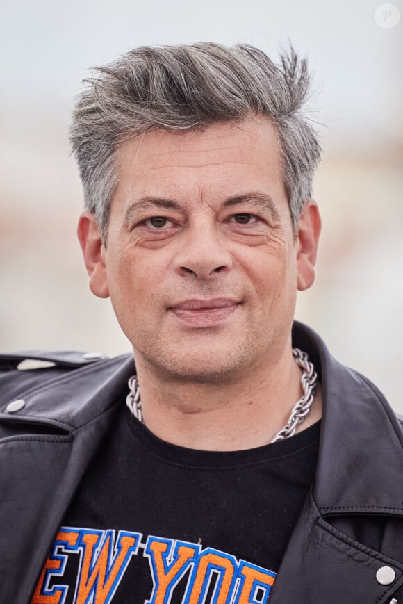 Benjamin Biolay au photocall de "Rosalie" lors du 76ème Festival International du Film de Cannes, le 18 mai 2023. © Jacovides/Moreau/Bestimage 