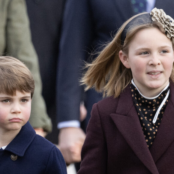 Mia Tindall et le prince Louis de Galles - Les membres de la famille royale britannique lors de la messe du matin de Noël en l'église St-Mary Magdalene à Sandringham, le 25 décembre 2023.