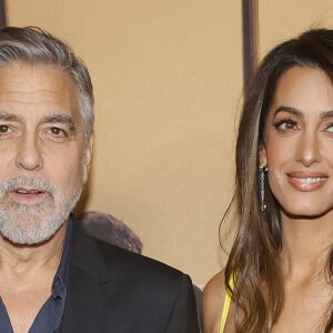 George Clooney et Amal Clooney - Première du film "The Boys in The Boat" à Los Angeles, le 11 décembre 2023.