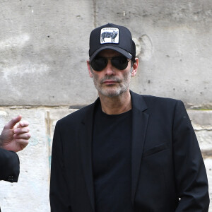 Anthony Delon - Arrivées aux obsèques de Jean-Yves Le Fur en l'église Saint-Roch à Paris, le 6 avril 2024 © Jacovides / Moreau / Bestimage