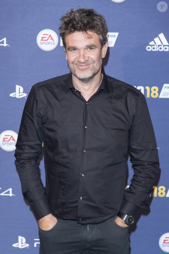Hervé Mathoux - Lancement du jeu vidéo de football FIFA 18 (FIFA 2018) à l'établissement public de coopération culturelle parisien "CentQuatre" à Paris, France, le 25 septembre 2017. © Pierre Perusseau/Bestimage