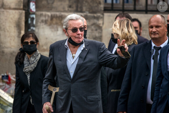 Alain Delon et Hiromi Rollin - Obsèques de Jean-Paul Belmondo à Saint-Germain-Des-Prés, Paris, France, 10 septembre 2021. @ Jerome Domine/ABACAPRESS.COM