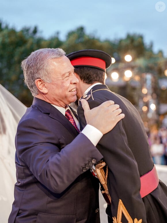 Le roi Abdallah II de Jordanie et le prince Hussein de Jordanie - Les familles royales au mariage du prince Hussein de Jordanie et de Rajwa al Saif, au palais Zahran à Amman (Jordanie), le 1er juin 2023. 