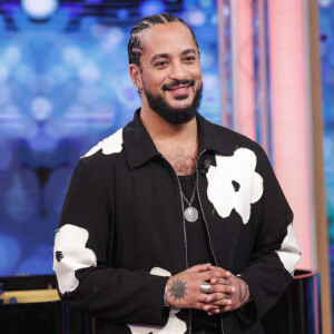 Dans moins d'un mois, Slimane défendra les couleurs de la France lors de la grande finale de l'Eurovision qui se déroulera le 11 mai prochain à Malmö en Suède !
Le chanteur Slimane participe à l'émission de télévision italienne Raiuno "La Volta Buona" à Rome, Italie, le 21 mars 2024. © ANSA/Bestimage