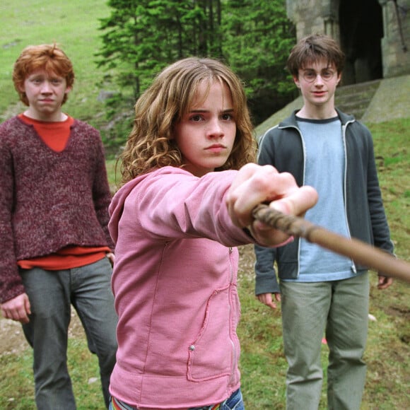 La créatrice de "Harry Potter", saga qui a permis à Emma Watson de devenir célèbre.
Rupert Grint, Daniel Radcliffe et Emma Watson dans "Harry Potter et le prisonnier d'Azkaban". 2004. @Warner Bros/KRT/ABACA.
