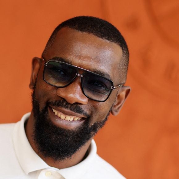 "Oui c'est vrai, c'est le passé, c'est la vie. Je suis sorti avec elle un an, on était amoureux. Voilà", avait-il simplement déclaré.
Passi au village lors des Internationaux de France de tennis de Roland Garros 2023, à Paris, France, le 8 juin 2023. © Jacovides-Moreau/Bestimage