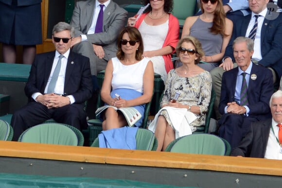People assistent au tournoi de tennis de Wimbledon le 2 juillet 2015. 