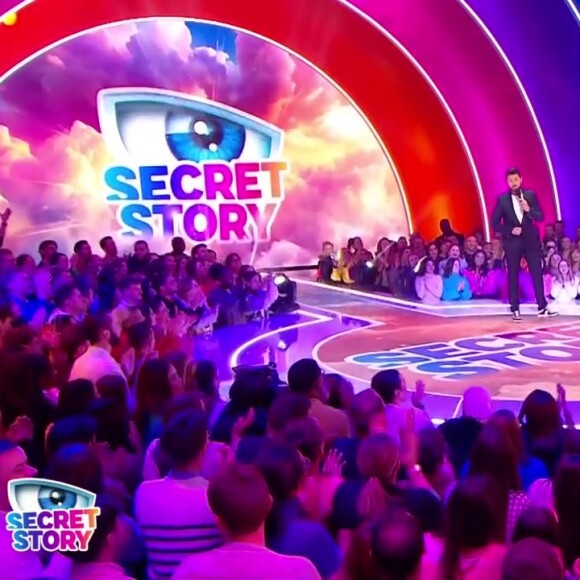 Après 7 ans d'absence, Secret Story a signé son retour sur TF1 le mardi 23 avril 2024
Le plateau de Secret Story