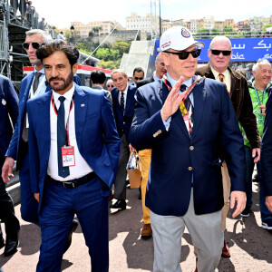 Mohammed Ben Sulayem, le président de la FIA, le prince Albert II de Monaco et Alejandro Agag, fondateur et président de Formula E, - Le prince Albert II de Monaco, la princesse Charlene et leurs enfants la princesse Gabriella et le prince héréditaire Jacques ont assisté au Monaco E-Prix 2024, le 27 avril 2024. Le pilote Jaguar Mitch Evans a remporté la course devant son coéquipier Nick Cassidy suivi par Stoffel Vandoorne sur DS Penske. C'est la 7eme édition du Monaco E-prix. A l'occasion de la 10eme saison du Championnat du Monde ABB FIA Formula E, les monoplaces de 3eme génération ont parcouru les rues de la Principauté. © Bruno Bebert/Bestimage 