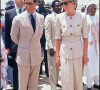 Ils devraient aller au Nigeria comme l'avaient fait le prince Charles et Lady Diana. 
Lady Diana et le prince Charles en visite au Nigeria