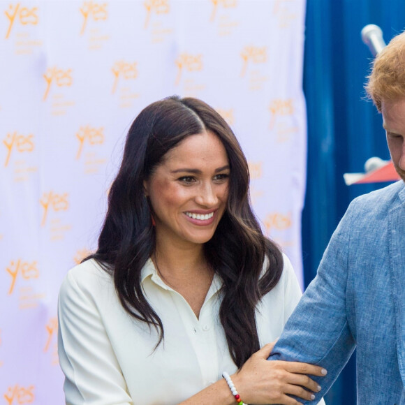 Le prince Harry, duc de Sussex, et Meghan Markle, duchesse de Sussex, visite l'association "Yes" (Youth Employment Service) qui oeuvre pour résoudre le problème du chômage des jeunes en Afrique du Sud. Johannesburg, le 2 octobre 2019. 