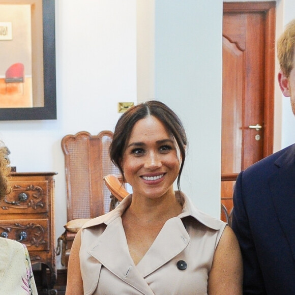 Le prince Harry, duc de Sussex, et Meghan Markle, duchesse de Sussex, rencontrent le président sud-africain Cyril Ramaphosa et son épouse T. Motsepe à Pretoria, le 20 octobre 2019, dans le cadre de leur voyage officiel en Afrique du Sud.  The Duke and Duchess of Sussex meet South African President Cyril Ramaphosa and his wife Tshepo Motsepe at Presidential Official Residence in Pretoria, South Africa. Pretoria. October 2, 2019. 