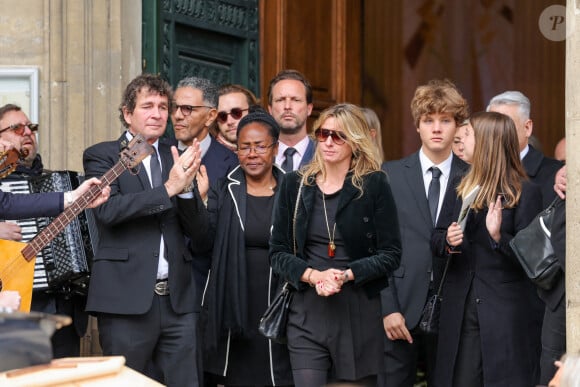 Roschdy Zem, Pierre Rambaldi, Sarah Poniatowski (Lavoine), son fils Roman Lavoine, sa cousine Tess Rambaldi (fille de Marie Poniatowski et petite-fille du défunt), , Marie Rambaldi (Poniatowski), une des filles du défunt - Sorties des obsèques du prince Jean-Stanislas Poniatowski en l'Eglise polonaise à Paris, France, le 29 avril 2024. © Jacovides-Moreau/Bestimage