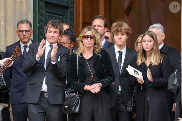 Roschdy Zem, Pierre Rambaldi, Sarah Poniatowski (Lavoine), son fils Roman Lavoine, sa cousine Tess Rambaldi (fille de Marie Poniatowski et petite-fille du défunt), Marie Rambaldi (Poniatowski), une des filles du défunt - Sorties des obsèques du prince Jean-Stanislas Poniatowski en l'Eglise polonaise à Paris, France, le 29 avril 2024. © Jacovides-Moreau/Bestimage