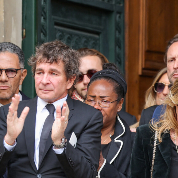 Roschdy Zem, Pierre Rambaldi, Sarah Poniatowski (Lavoine), son fils Roman Lavoine, sa cousine Tess Rambaldi (fille de Marie Poniatowski et petite-fille du défunt), Marie Rambaldi (Poniatowski), une des filles du défunt - Sorties des obsèques du prince Jean-Stanislas Poniatowski en l'Eglise polonaise à Paris, France, le 29 avril 2024. © Jacovides-Moreau/Bestimage