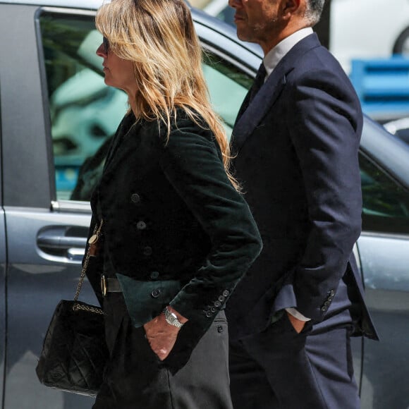 Sarah Poniatowski (Lavoine) et son compagnon Roschdy Zem - Arrivées aux obsèques du prince Jean-Stanislas Poniatowski en l'Eglise polonaise à Paris, France, le 29 avril 2024. © Jacovides-Moreau/Bestimage