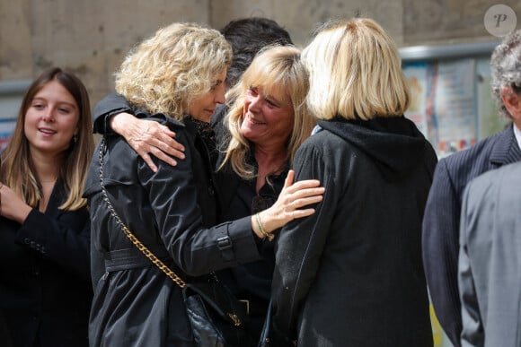 Mélita Toscan du Plantier, Marie Poniatowski, une des filles du défunt - Arrivées aux obsèques du prince Jean-Stanislas Poniatowski en l'Eglise polonaise à Paris, France, le 29 avril 2024. © Jacovides-Moreau/Bestimage