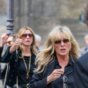 Marie Poniatowski (Rambaldi), Sarah Poniatowski (Lavoine), les deux filles du défunt - Sorties des obsèques du prince Jean-Stanislas Poniatowski en l'Eglise polonaise à Paris, France, le 29 avril 2024. © Jacovides-Moreau/Bestimage 