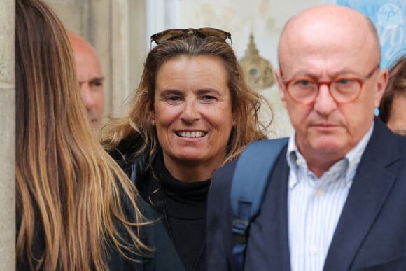 Lisa Azuelos - Sorties des obsèques du prince Jean-Stanislas Poniatowski en l'Eglise polonaise à Paris, France, le 29 avril 2024. © Jacovides-Moreau/Bestimage 