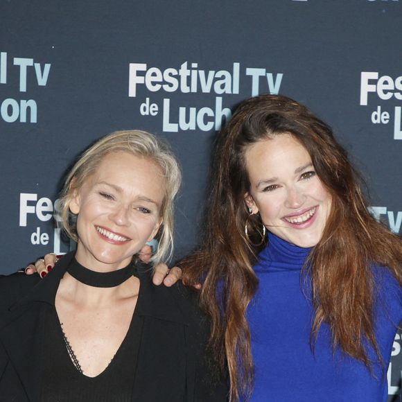 Yann Legal scénariste, Constance Gay, Claire Borotra Sidonie Cohen de Lara productrice pour Face à face sur France 3 - Photocall de la soirée de clôture et remise des prix de la 24ᵉ édition du festival de Luchon au casino de Luchon le 12 février 2022. © Christophe Aubert via Bestimage