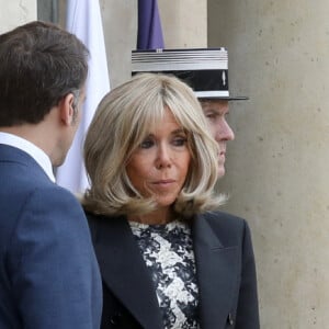 Le président Emmanuel Macron et sa femme la Première Dame Brigitte Macron reçoivent son homologue le président de la République démocratique du Congo et sa femme la Première Denise pour un déjeuner de travail au palais de l'Elysée à Paris, France, le 30 avril 2024. © Stéphane Lemouton/Bestimage 