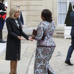 Le président Emmanuel Macron et sa femme la Première Dame Brigitte Macron reçoivent son homologue le président de la République démocratique du Congo Félix Tshisekedi et sa femme la Première Denise Nyakeru Tshisekedi pour un déjeuner de travail au palais de l'Elysée à Paris, France, le 30 avril 2024. © Stéphane Lemouton/Bestimage 