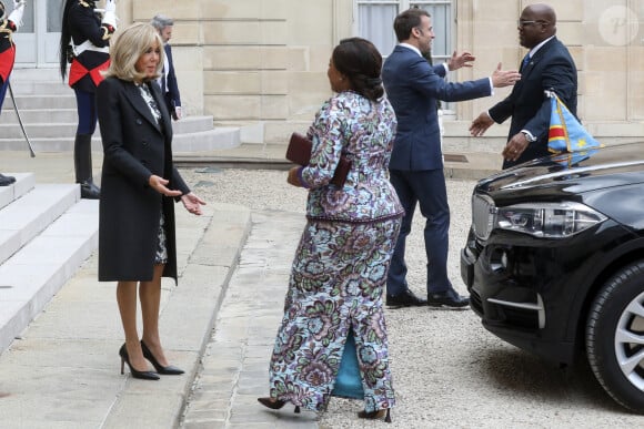 Le président Emmanuel Macron et sa femme la Première Dame Brigitte Macron reçoivent son homologue le président de la République démocratique du Congo Félix Tshisekedi et sa femme la Première Denise Nyakeru Tshisekedi pour un déjeuner de travail au palais de l'Elysée à Paris, France, le 30 avril 2024. © Stéphane Lemouton/Bestimage 