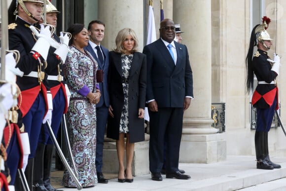 Le président Emmanuel Macron et sa femme la Première Dame Brigitte Macron reçoivent son homologue le président de la République démocratique du Congo Félix Tshisekedi et sa femme la Première Denise Nyakeru Tshisekedi pour un déjeuner de travail au palais de l'Elysée à Paris, France, le 30 avril 2024. © Stéphane Lemouton/Bestimage 